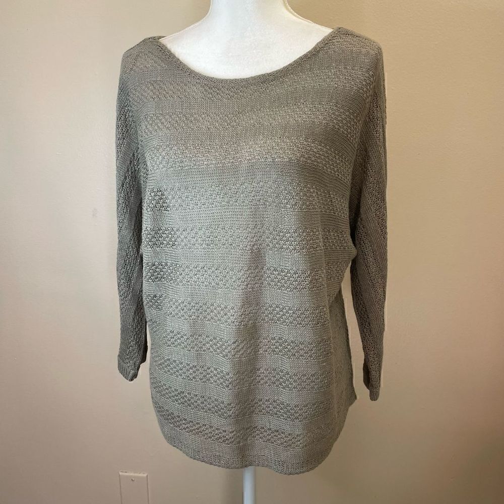 Tahari| 100% Linen | Pullover| Crotchet knit| Medium